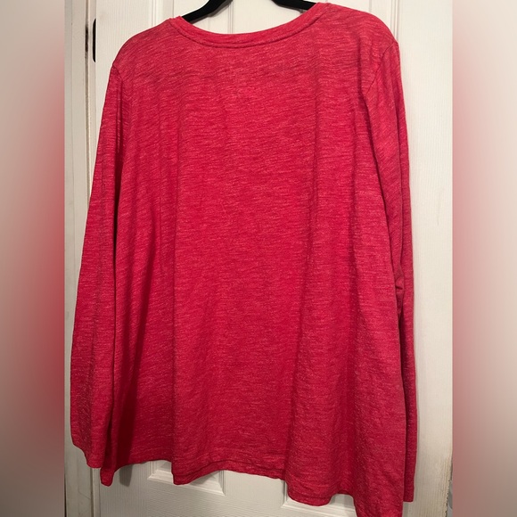 3X Women's Red V-Neck Long Sleeve Top - Picture 2 of 4